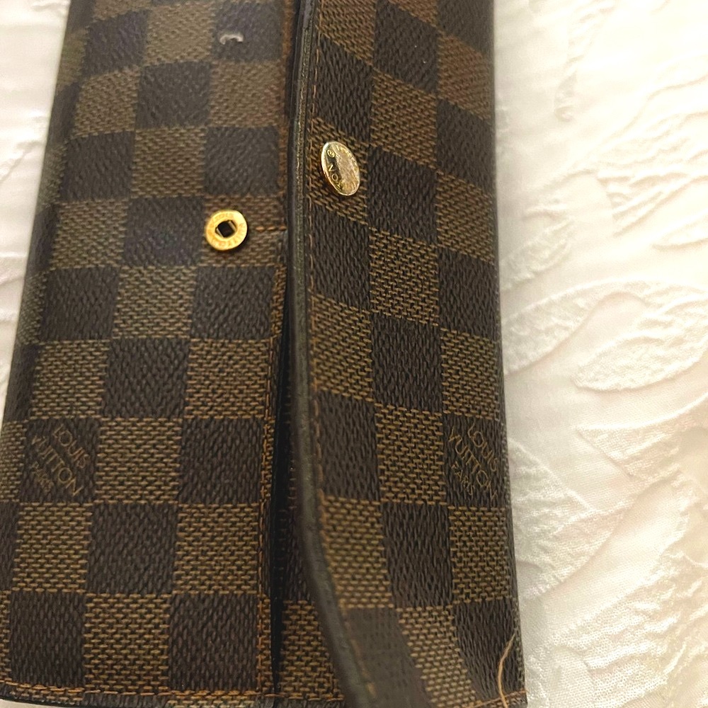 Authentic Louis Vuitton wallet USED - Picture 2 of 8